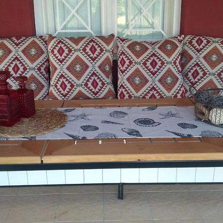 Olive Garden Guest House Kyparissia Eksteriør billede