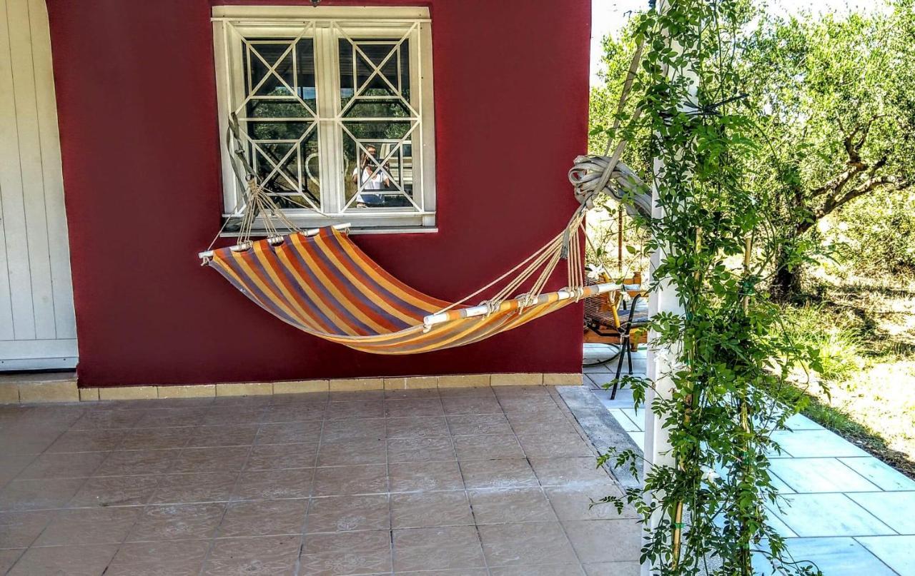 Olive Garden Guest House Kyparissia Eksteriør billede